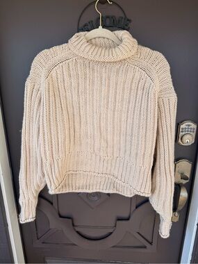 H&M Cream Chunky Ribbed Turtleneck Sweater